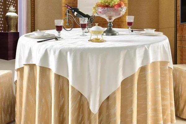 10-Jacquard-Table-Cloth